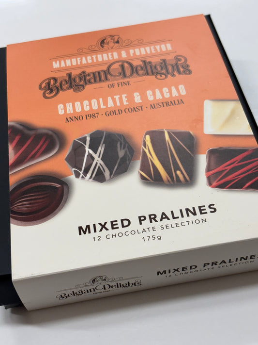 Select Sweets boxed Belgian dark chocolate pralines mixed pralines 12 chocolate selection